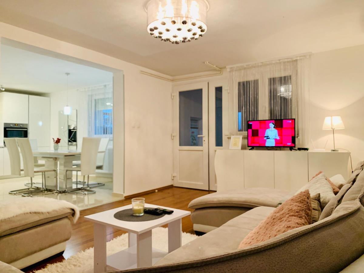Apartman Korina โอโทชาส ภายนอก รูปภาพ