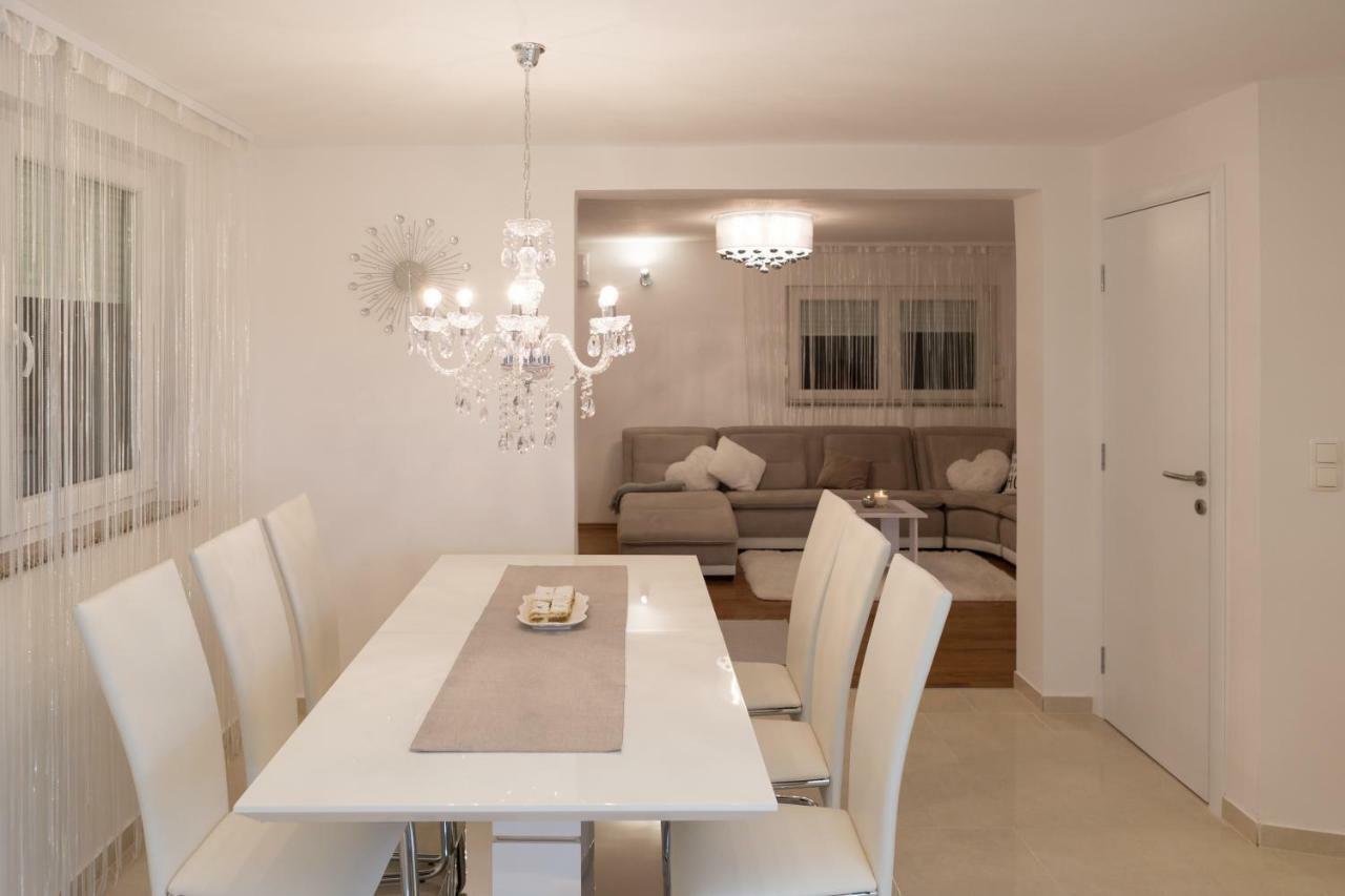Apartman Korina โอโทชาส ภายนอก รูปภาพ